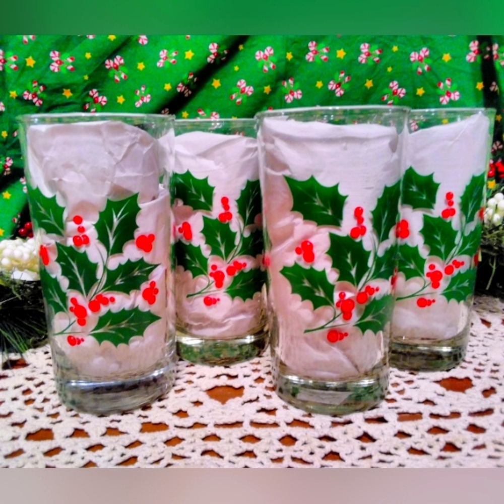 *SET of 4* HOLLY  VINTAGE Glasses By INDIANA GLASS COMPANY* No Spill Bot…